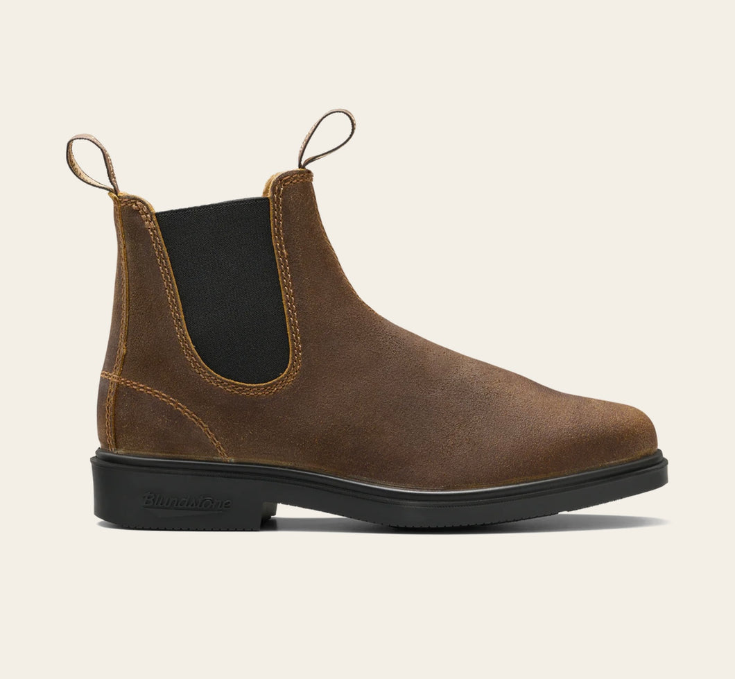 Blundstone - Chisel Toe - 2581 - Leather Dress Boot - Tobacco Waxed Suede